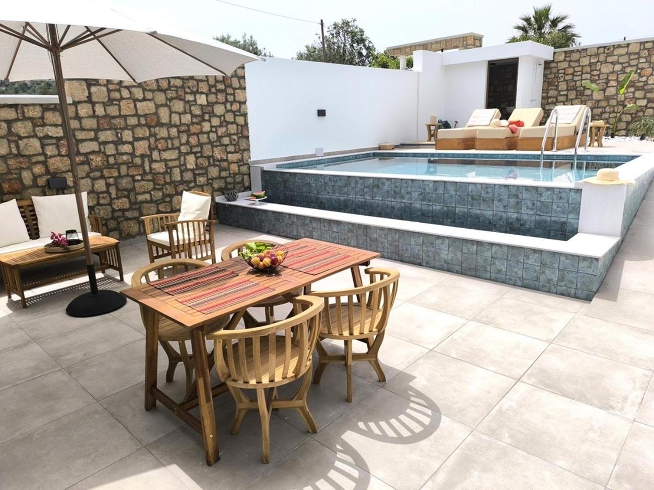 Valantina'S & Mannouel Lardos Luxury Villas 外观 照片