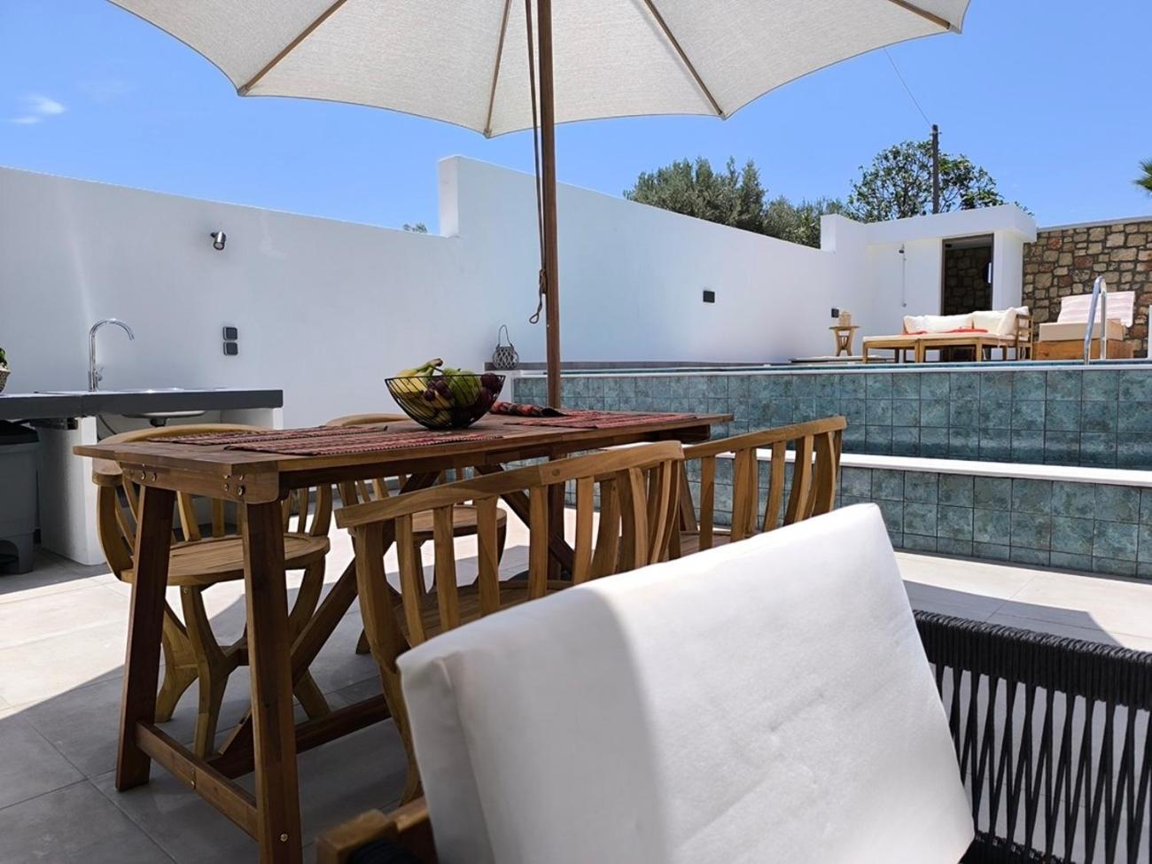 Valantina'S & Mannouel Lardos Luxury Villas 外观 照片