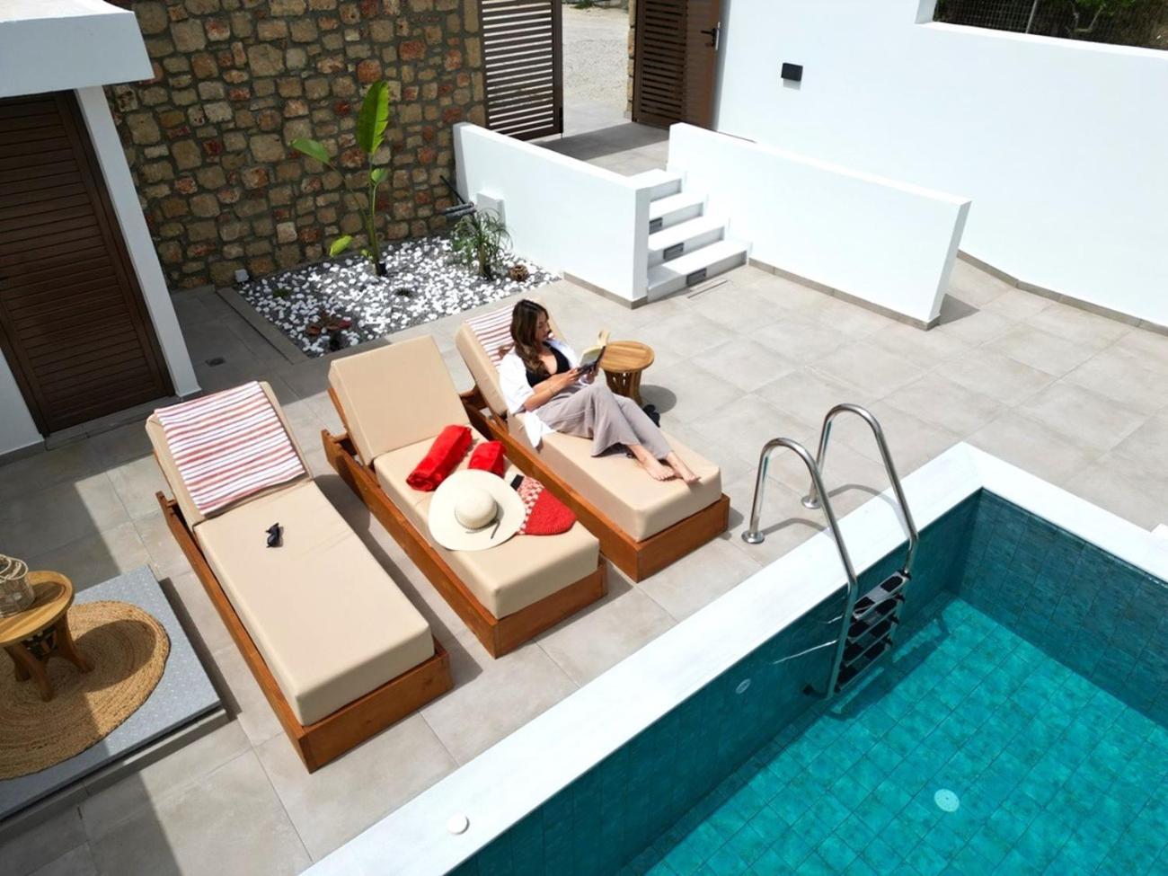 Valantina'S & Mannouel Lardos Luxury Villas 外观 照片
