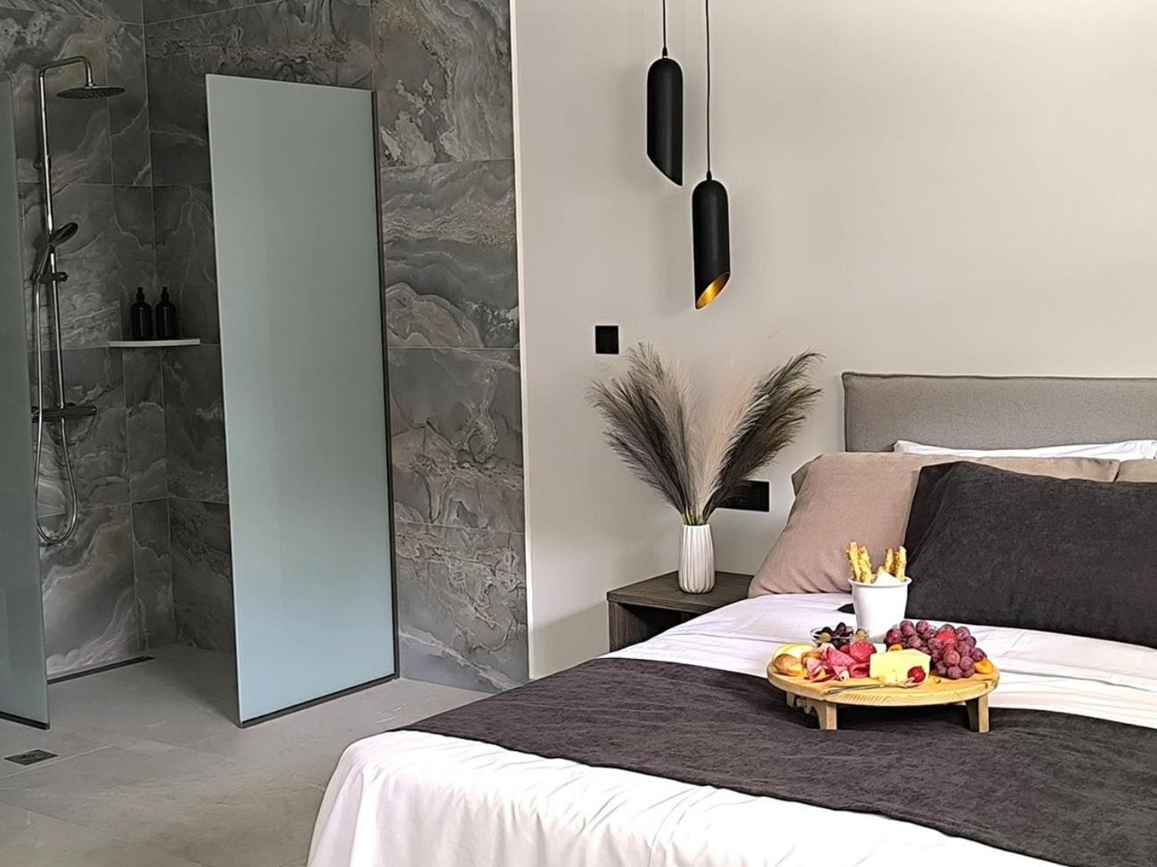 Valantina'S & Mannouel Lardos Luxury Villas 外观 照片