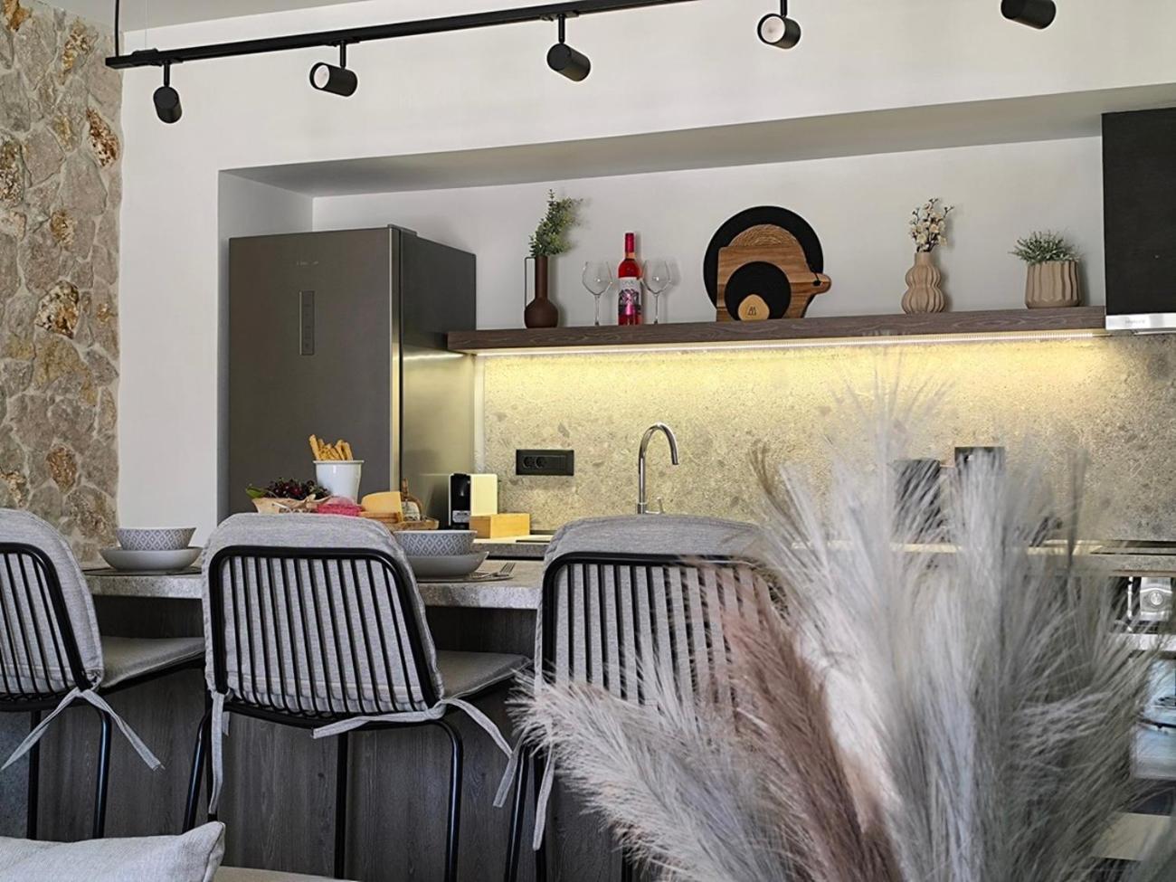 Valantina'S & Mannouel Lardos Luxury Villas 外观 照片